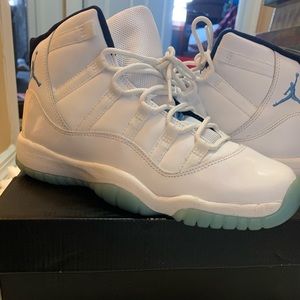 Air Jordan 11 Retro Sneakers
